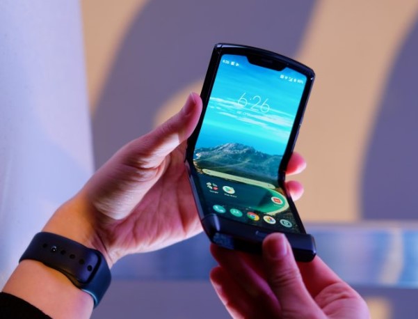 Motorola Razr 2019 hands on Review Images, pictures, Pic & Photos
